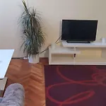 Beachfront In Siofok-balaton 19751 דירה שיופוק