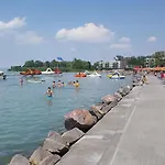 דירה Beachfront In Siofok-balaton 19751 *